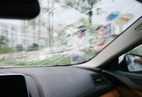 Lưu ý khi sửa chữa hay thay thế kính chắn gió ô tô | Địa chỉ thay kính ô tô chuyên nghiệp giá rẻ Long An